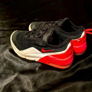Nike Air Running Shoes - sz 10
